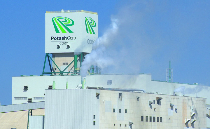 PotashCorp cuts Q3 earnings guidance to 41 cents per share; cites lower sales.
