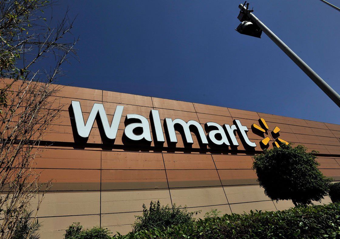 Walmart Canada to invest $500 million to expand its operations nation wide.