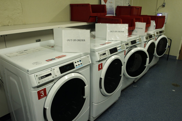 Yale University hopes to solve a case of
whodungit by identifying the stinker who has been soiling students'
laundry by sticking human feces inside clothes dryers.
