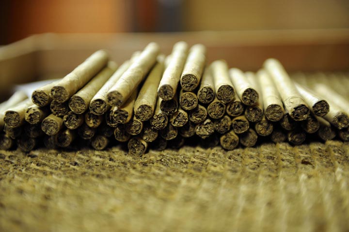 Major tobacco smuggling ring dismantled in southwestern Ontario, authorities say