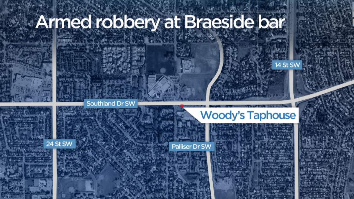 Police say a man walked into the Woody’s Taphouse on Southland Drive S.W just before closing time, before pulling out a gun and demanding cash.