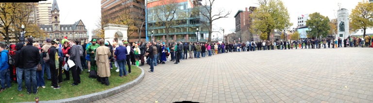 Here is a panoramic shot of the line to get a refund.