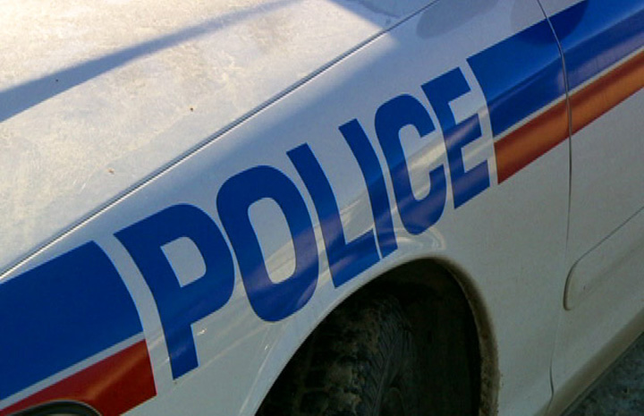 Car driving with licence plate leads Saskatoon police to drugs and machete.