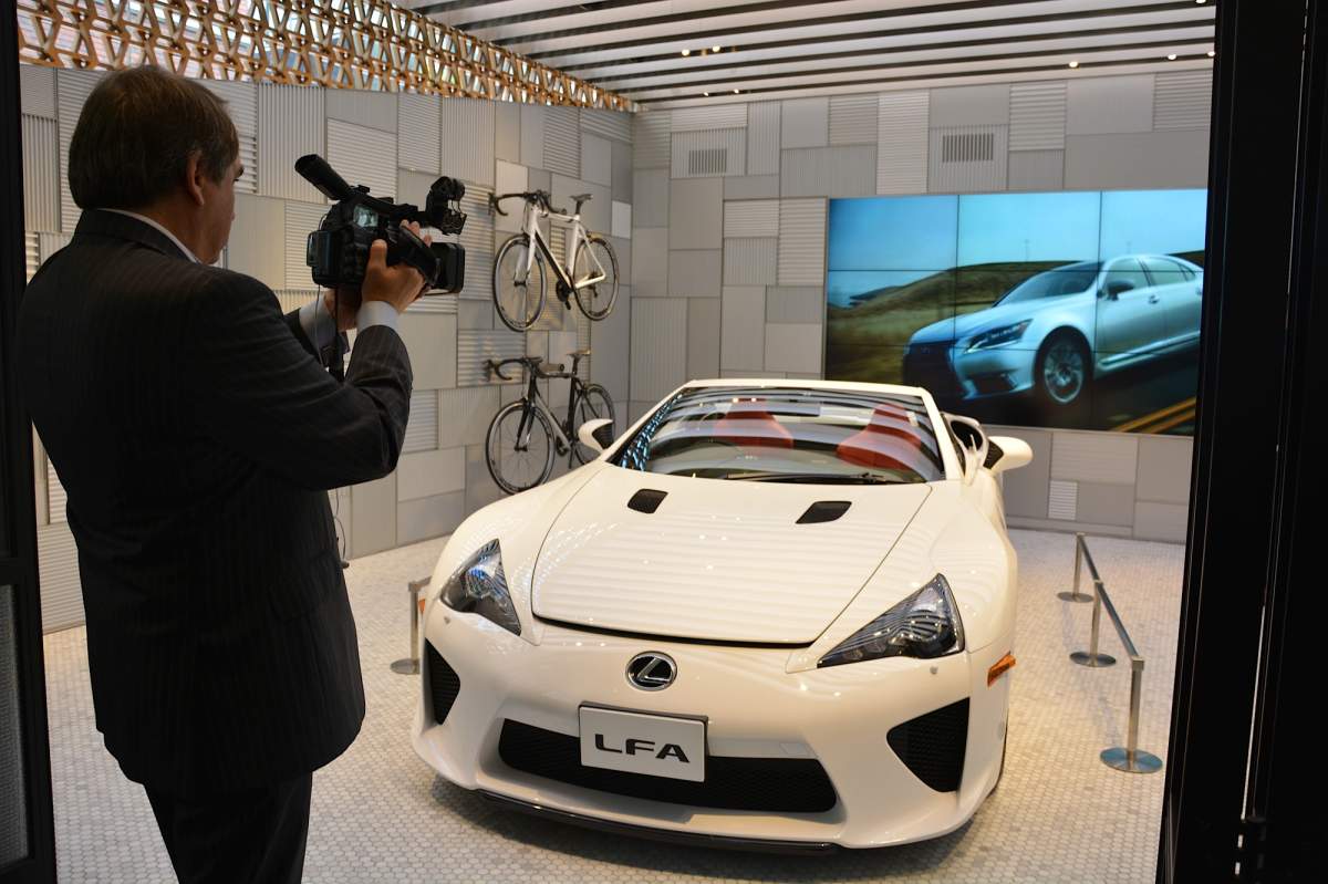 Lexus Intersect