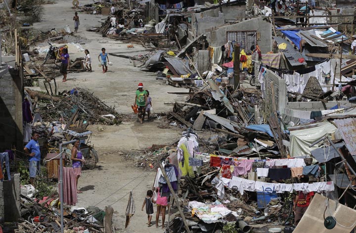 One month since Typhoon Haiyan, signs of progress and challenges