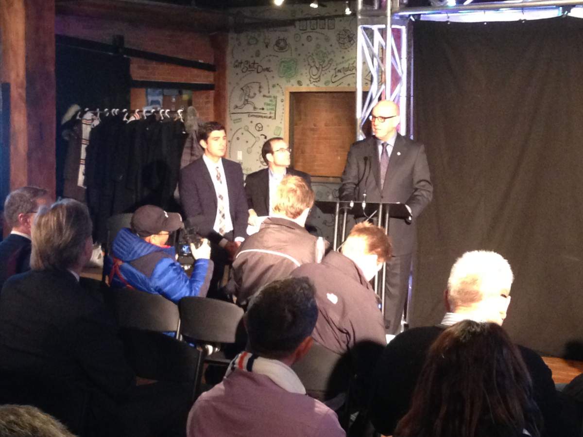 Edmonton Mayor Don Iveson congratulates the Rexall Sports Corporation, the Edmonton Oilers and Rogers Communications on the arena naming rights. Dec. 3, 2013