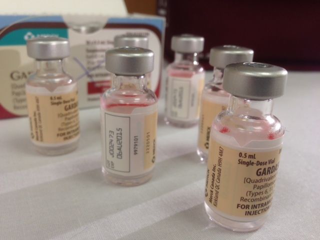 Alberta expands HPV vaccination program to include boys | Globalnews.ca