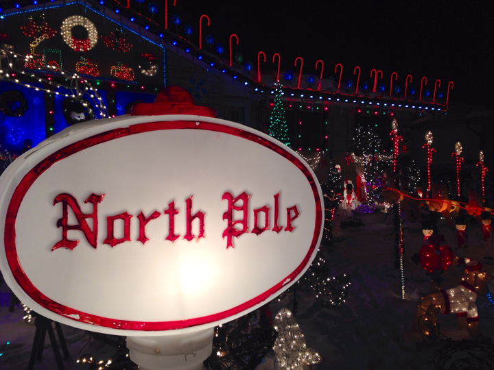 Winnipeg Christmas lights holidays