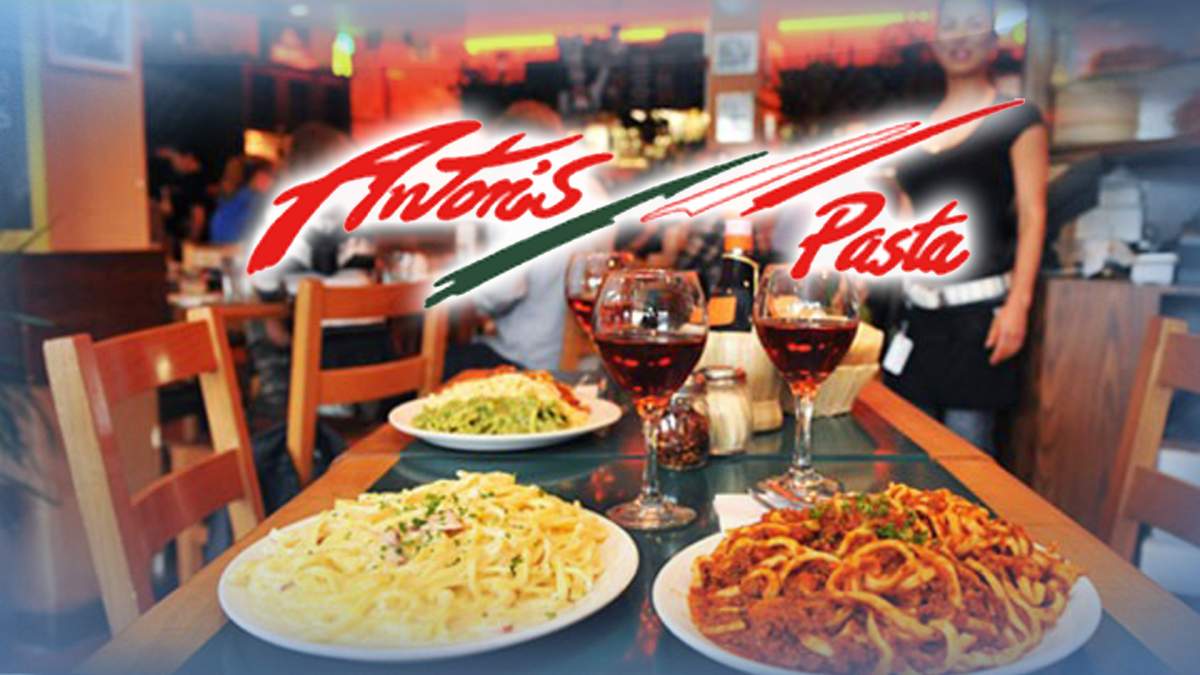 Anton's Pasta serves up Christmas dinner to those in need.
