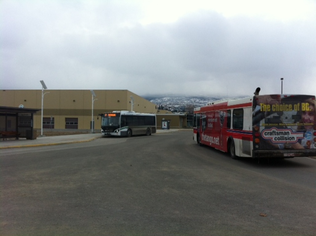 Teen assaults Kelowna bus driver - image
