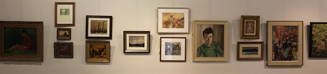 Use artwork to enhance home's decor