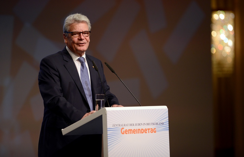 German President Joachim Gauck gives a speech during a meeting of the Central Council of Jews in Germany on November 24, 2013 in Berlin. (JOHANNES EISELE/AFP/Getty Images).