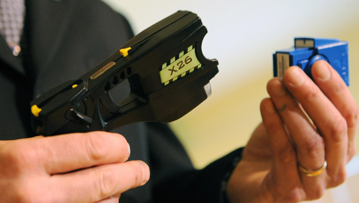Frontline Saskatoon police officers will be armed with Tasers beginning on Wednesday.