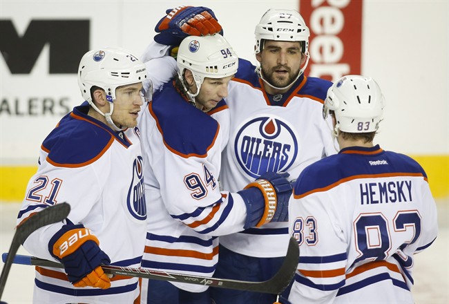 Dubnyk makes 27 saves as Oilers beat Flames 2-0 - image