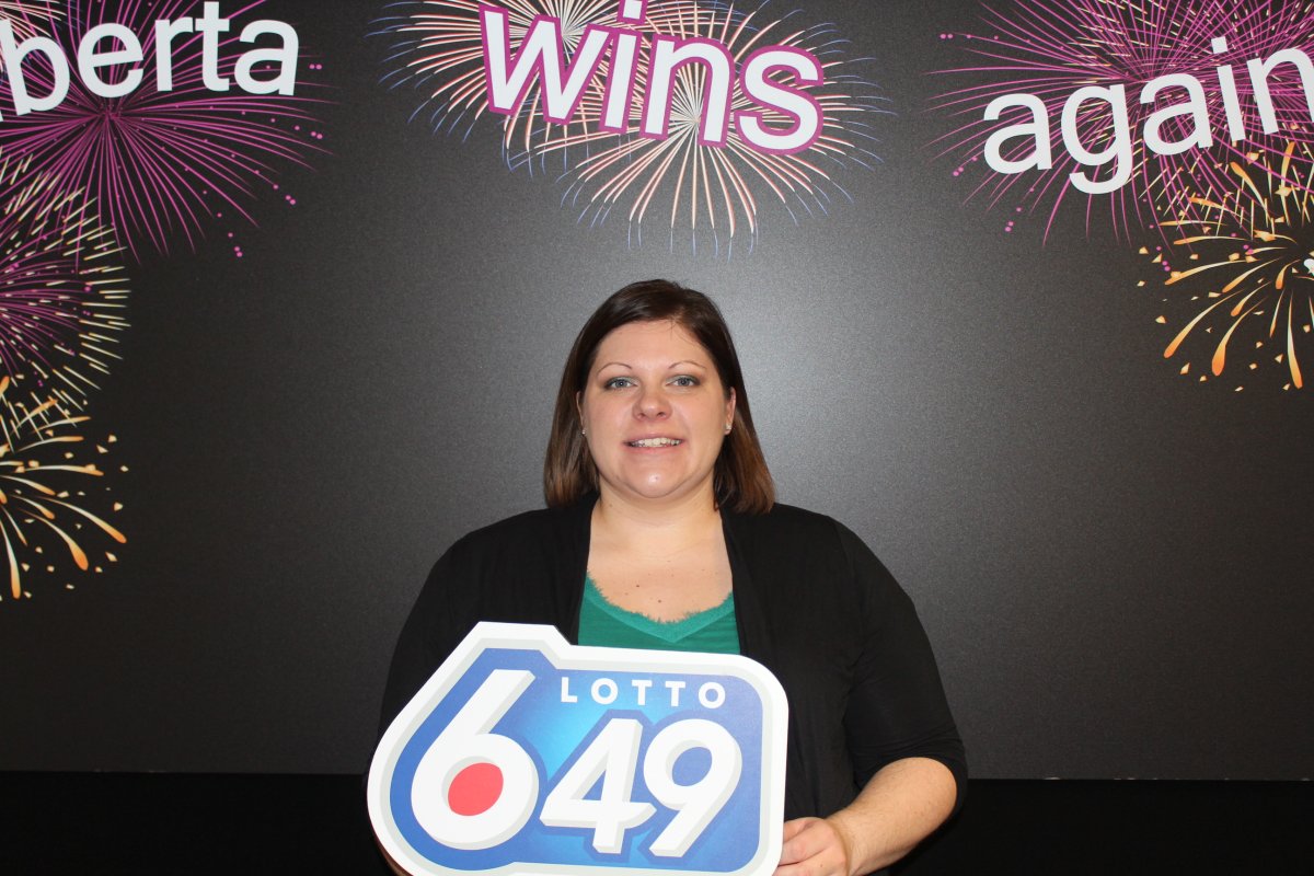 Julie Kelly won $1,666,666.70 on the December 7th LOTTO 6/49 draw.