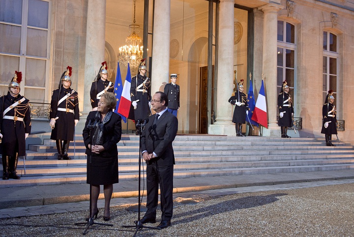 Hollande et le Québec: "Ni ingérence, ni indifférence"