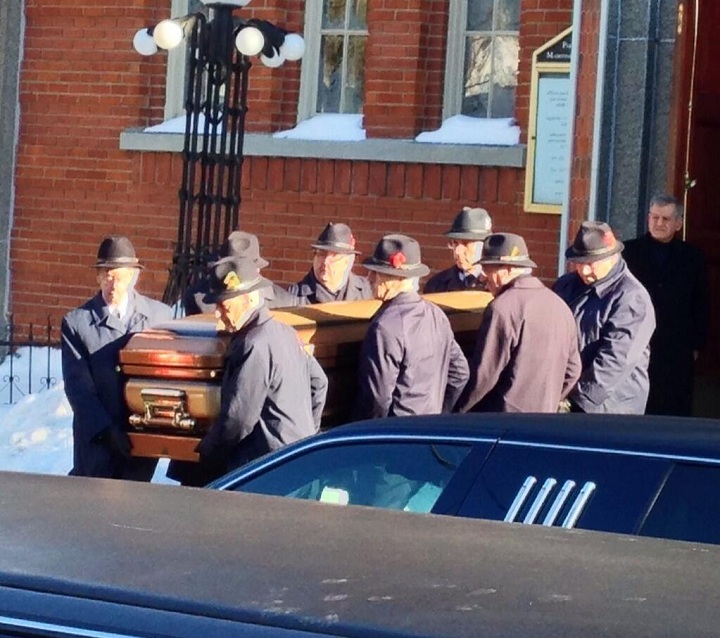 The body of the 67-year-old alleged mob boss. Vito Rizzuto, was carried in a gold-coloured coffin.