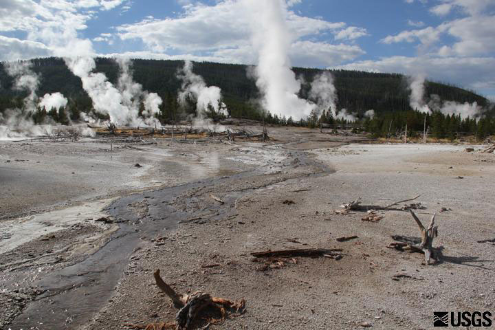 Norris Geyser Basin, Yellowstone National Park.