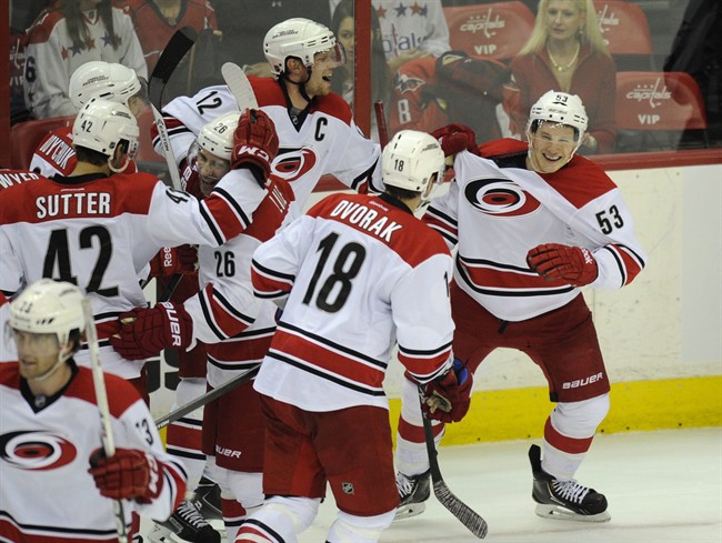 Former Edmonton Oilers forward Radek Dvorak retires - image