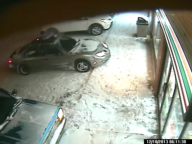 Police release pictures of NE armed robbery - Calgary | Globalnews.ca