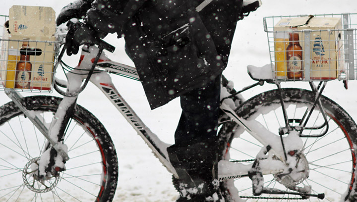 A cyclist braves a snowstorm in Montreal, QC on March 19, 2013. Cyclists in Saskatoon are set to hit the streets on Feb. 1 for the fifth annual Ice Cycle.