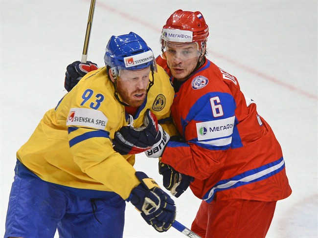 Johan Franzen won't play for Sweden at the Sochi Olympics because of a concussion.