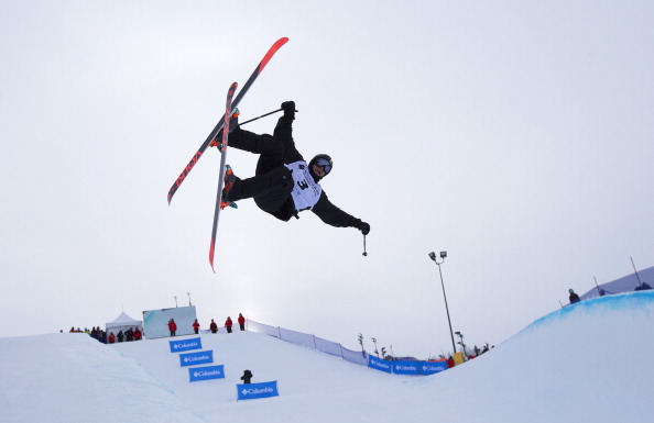 Matt Margetts of Canada flies through the air during the halfpipe finals at the FIS Freestyle Ski World Cup January 3, 2014 in Calgary.