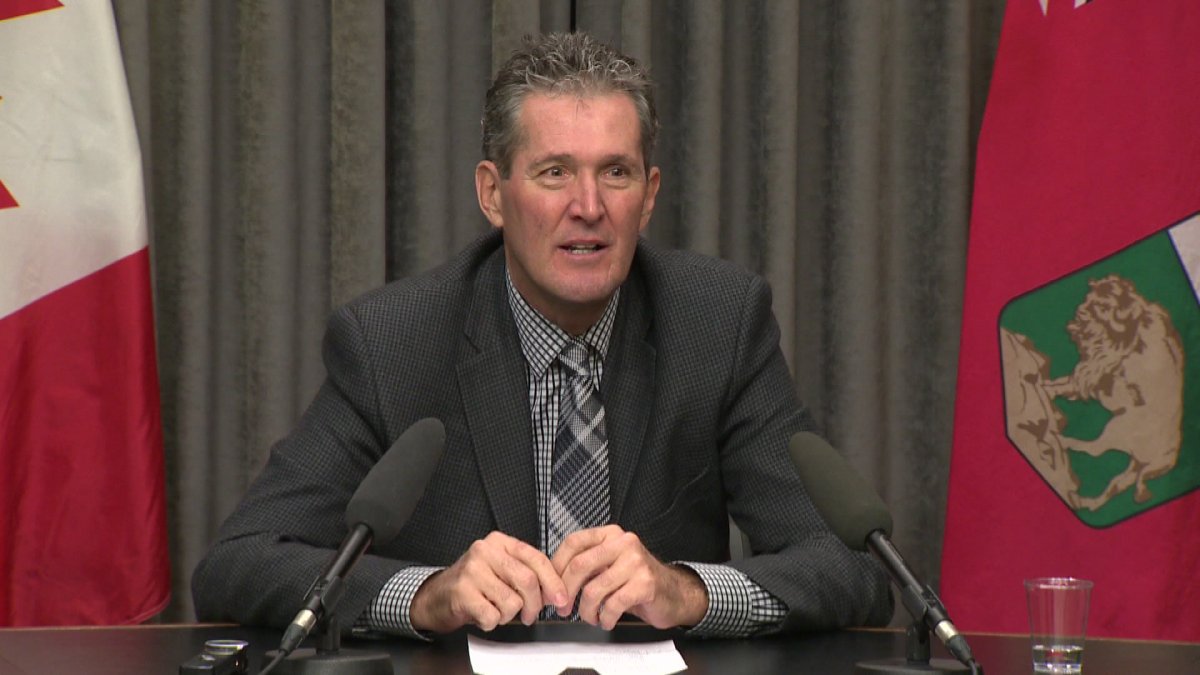 Manitoba Opposition Leader Brian Pallister says the NDP government hasn't acted quickly enough to provide flood protection.