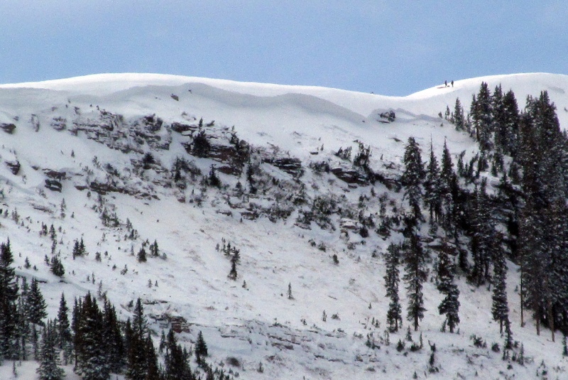 Avalanche in Colorado backcountry kills 1, injures 3 - National ...