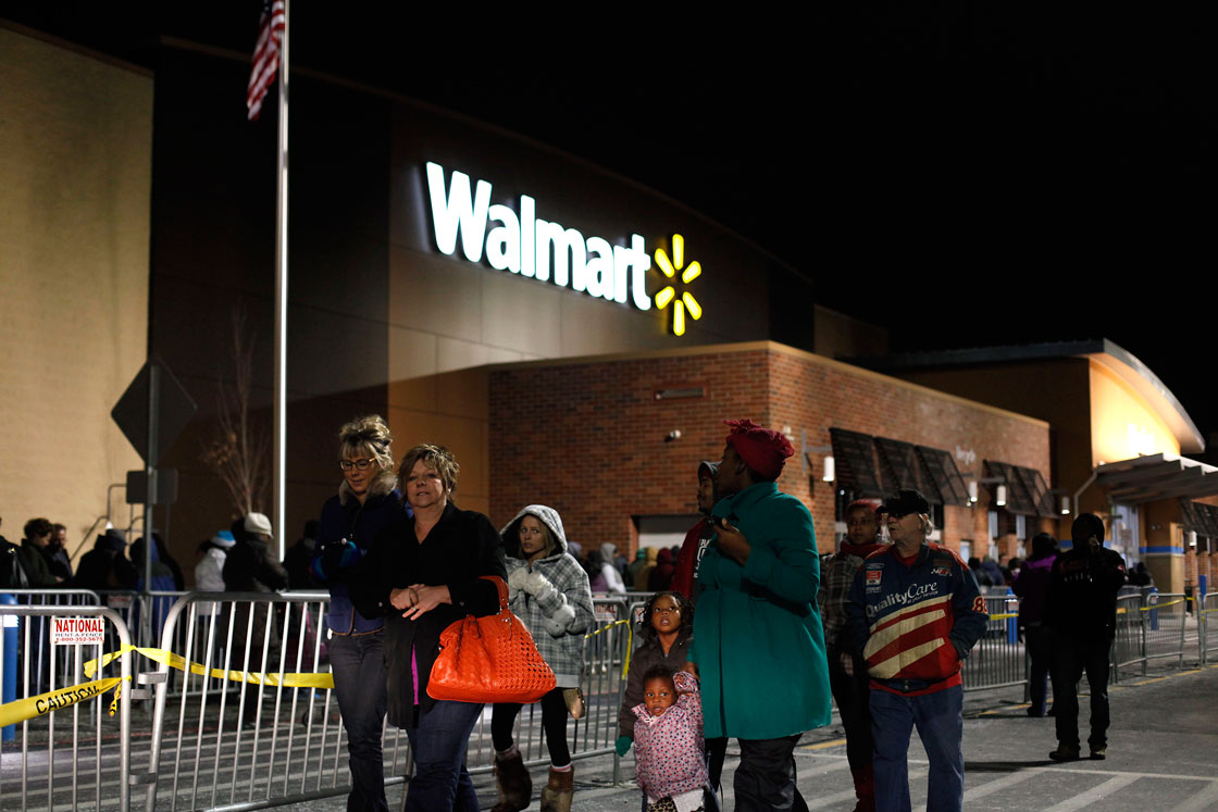 Wintry weather in the United States -- and Canada -- put a chill on sales as the world's largest retailer, WalMart said Friday.