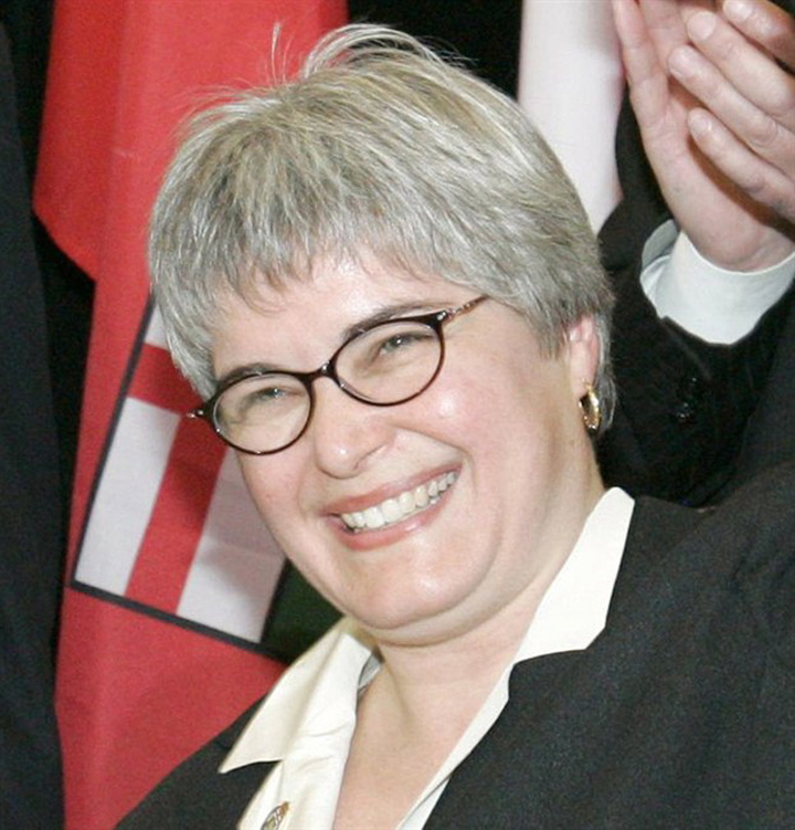 Former Manitoba cabinet minister, Christine Melnick, who was kicked out of caucus after criticizing the premier is set to run for re-election under the NDP banner.