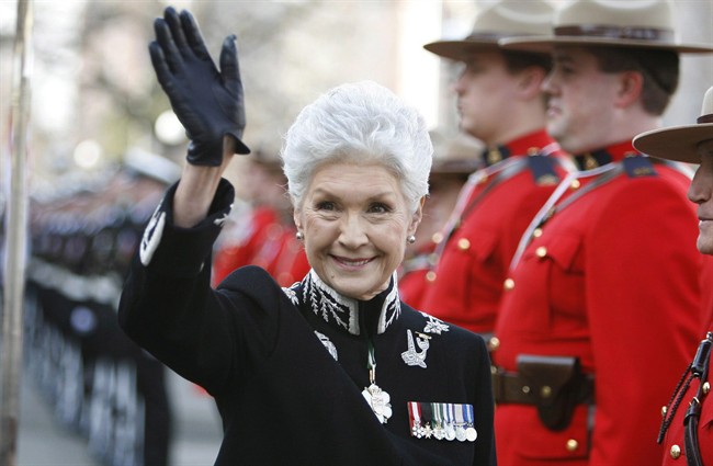 Бившият B C Лейтенант губернатор Йона Кампаньоло почина Тя беше на 92 Правителствената сграда