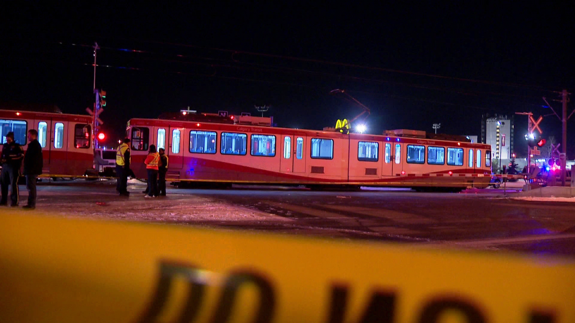 Pedestrian hit and killed by C-Train - Calgary | Globalnews.ca