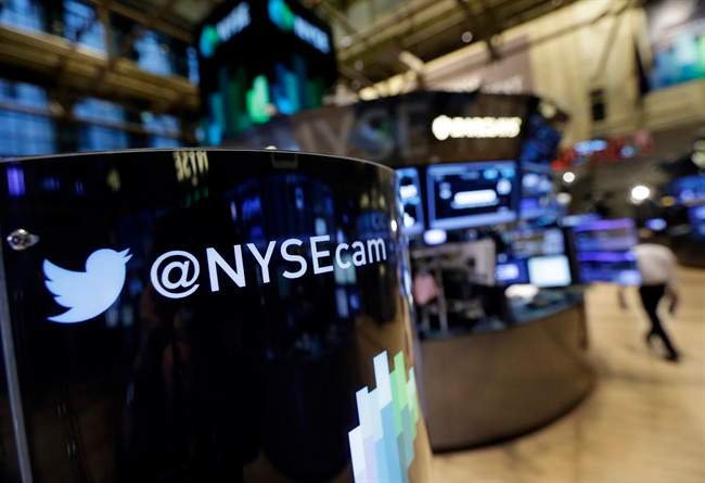 Twitter 2Q results soar, stock flies high - image