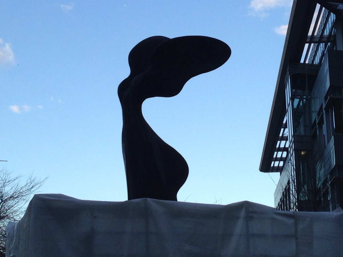 Olympic statue finally installed in downtown Vancouver four years later