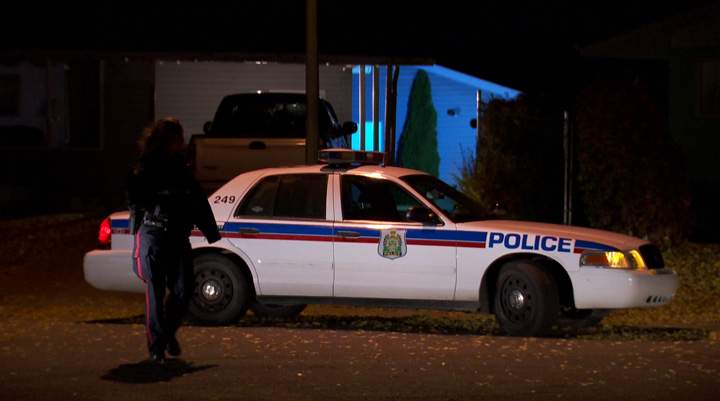 Saskatoon man who blew off fingers making bomb given conditional discharge.