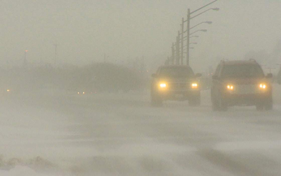 Saskatoon motorists warned of winter weather conditions as forecast calls for up to ten centimetres of snow on Wednesday.