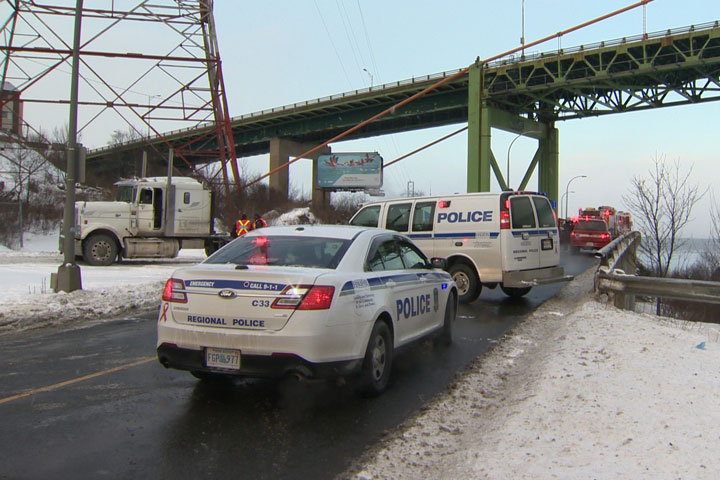 Halifax police say no charges in 2014 crash between minivan and tractor-trailer - image