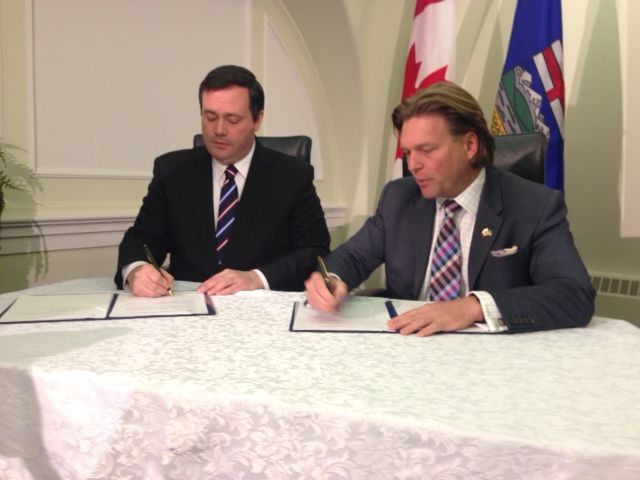 Alberta, feds announce skills training deal - image