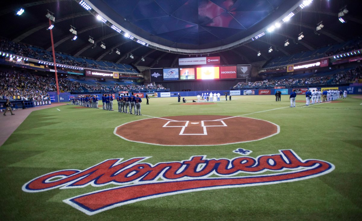 94 Expos team gets standing ovation at Big O