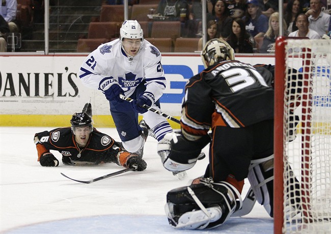 Leafs top Ducks 3-1 in Carlyle’s return to Anaheim - image