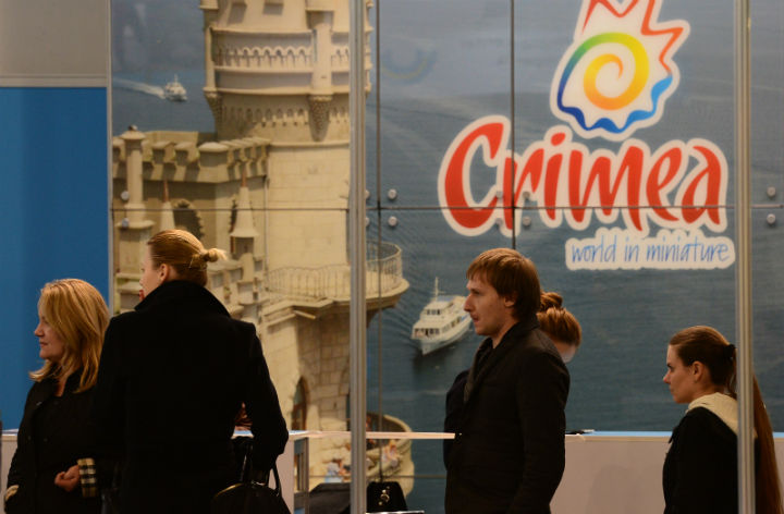 Ukrainian tourism officials pushed ahead with promoting its tourist destinations at a fair in Berlin this week, despite ongoing protests and a diplomatic and military stand-off.