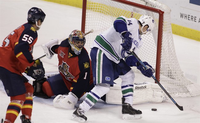 Canucks get the best of Luongo with shootout win - image