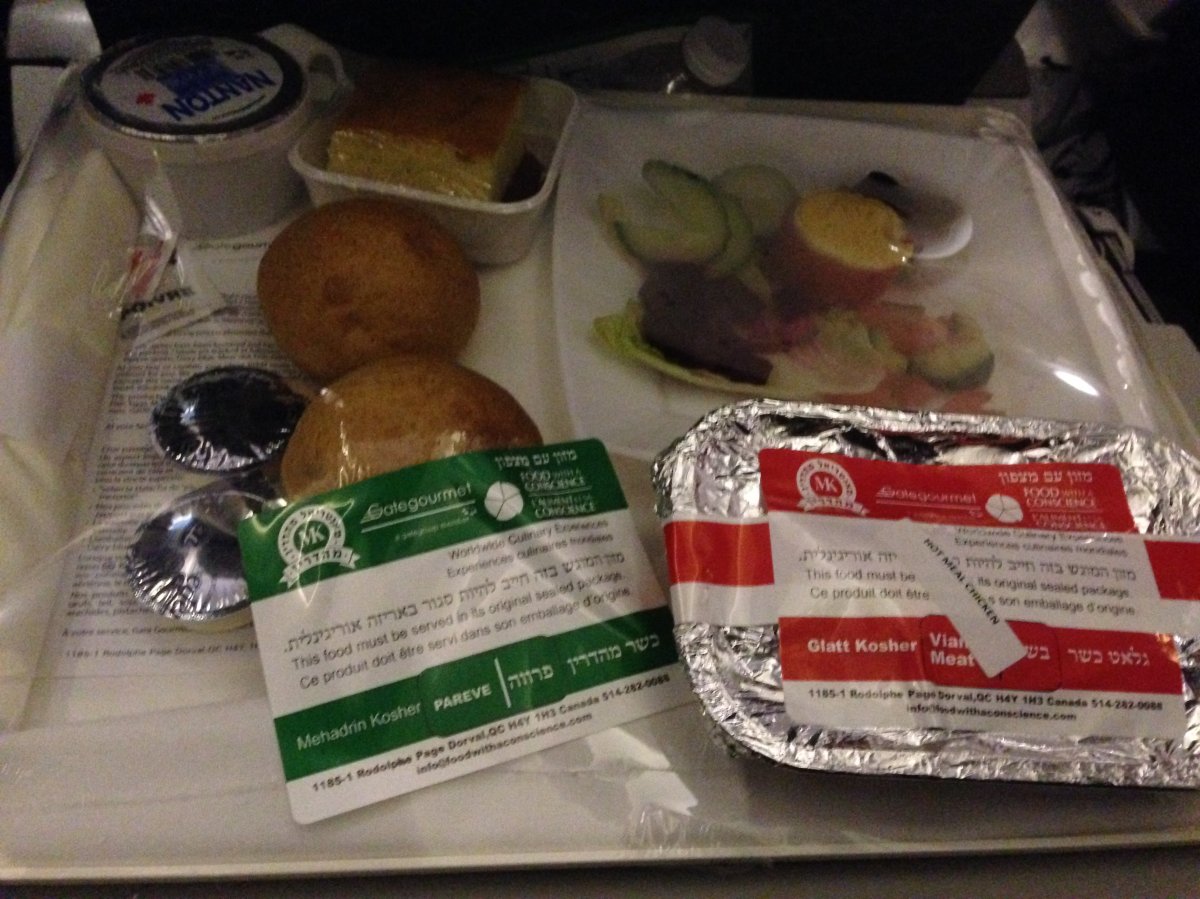 A photo of the food served to the Canadian delegation en route to Israel with Prime Minister Stephen Harper in January. (Photo: Global News).