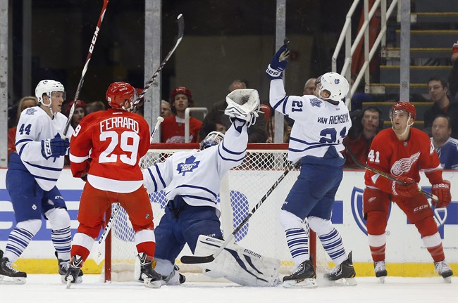 Nyquist scores 2 as Red Wings beat Maple Leafs 3-2 - image