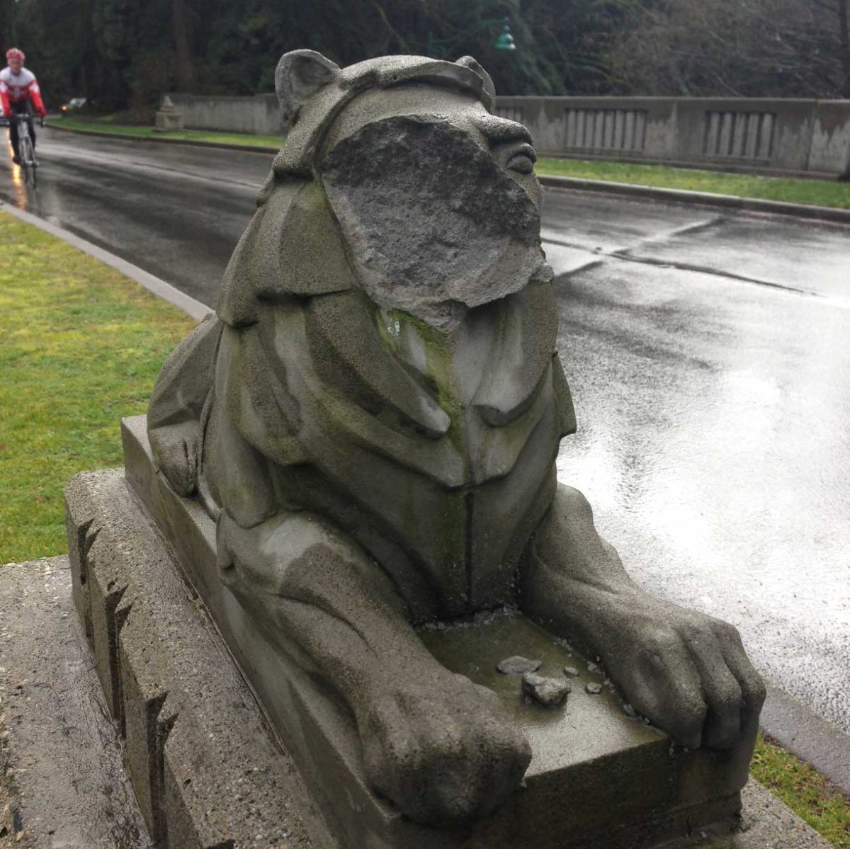 Vandals seriously damage iconic lion statues at Lions Gate Bridge BC