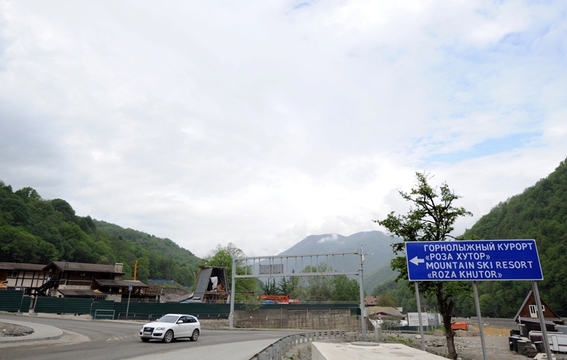 A sign indicates the Roza Khutor ski resort on May 20, 2011. The Rosa Khutor venues will be the site for alpine skiing, snowboard and freestyle. Sochi host the 2014 Winter Olympics which are scheduled to begin February 7, 2014. AFP PHOTO / FRANCK FIFE .