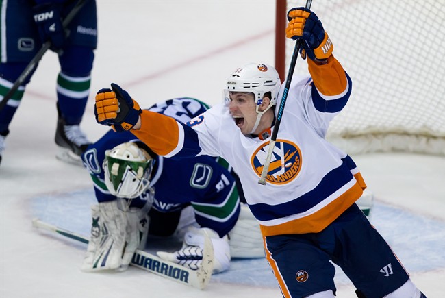 NY Islanders defeat Vancouver Canucks 7-4