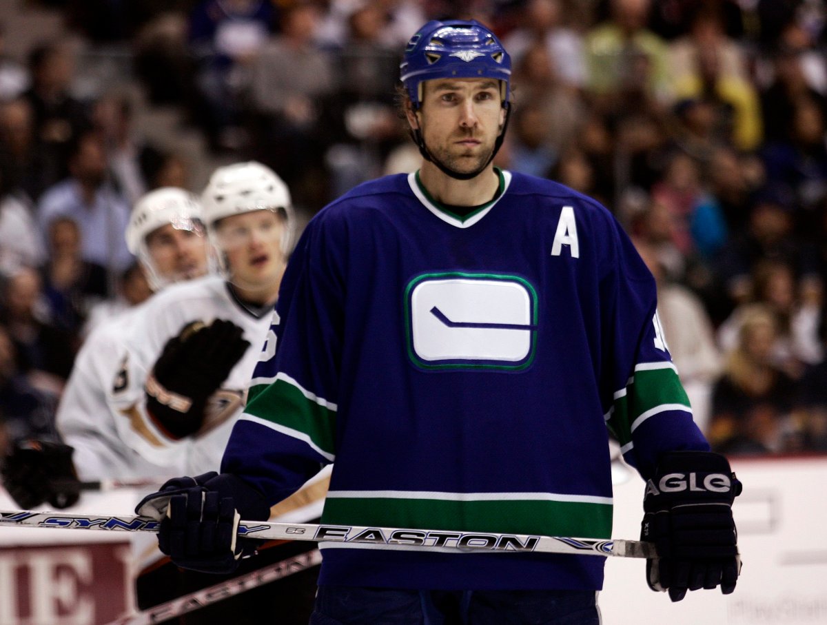 Vancouver Canucks take leap of faith with new president Trevor Linden -  Sports Illustrated
