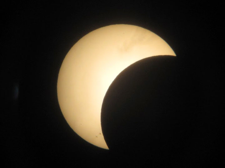 Astronomer Ian Musgrave was lucky to have the clouds part for the annular solar eclipse in Australia April 29.